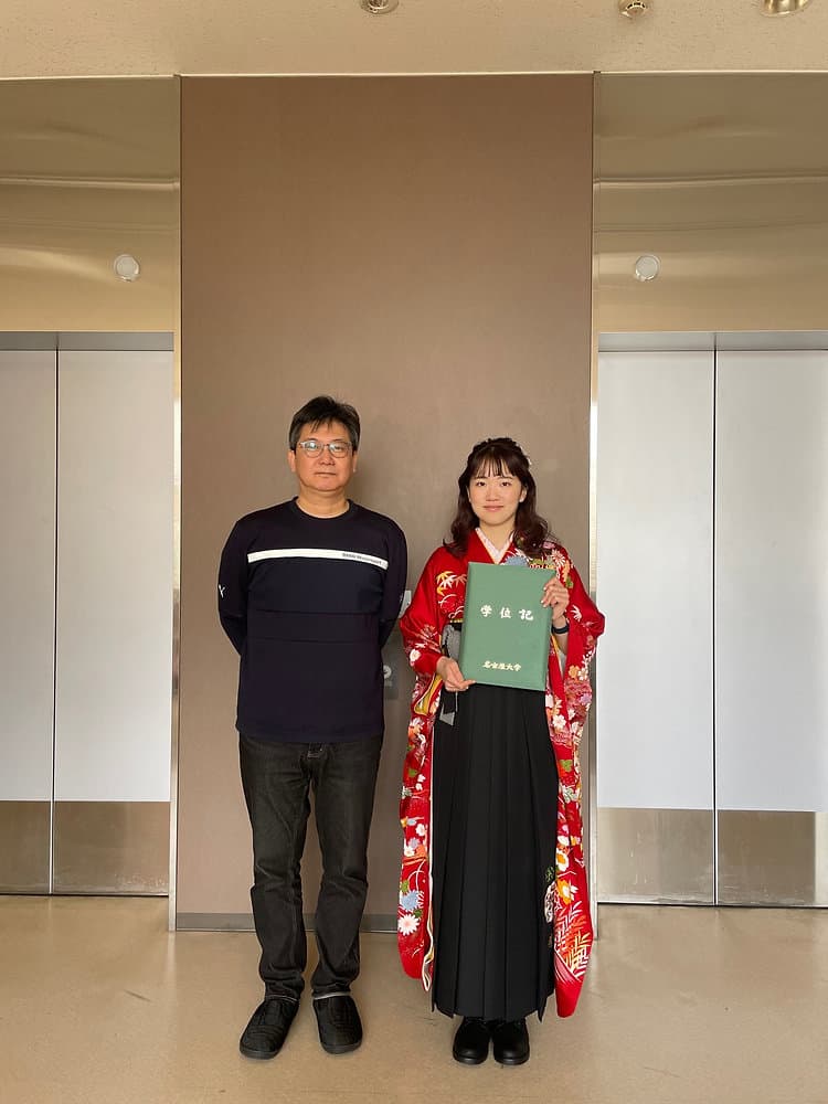 金岡さんが博士前期課程を修了しました。おめでとうございます。博士後期課程に進学します。