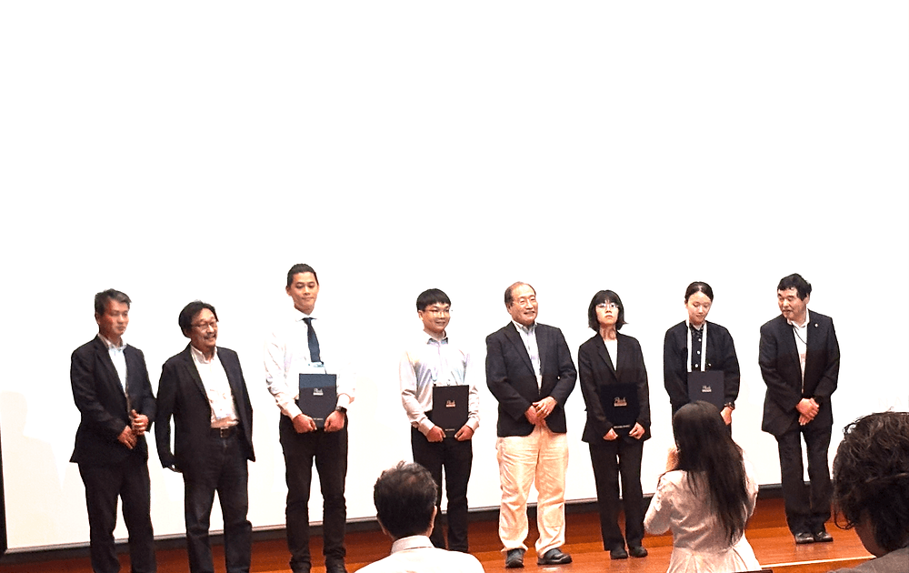 Chanさん (ポスドク)と金岡さん(D2)がナノ科学シンポジウムで優秀ポスター発表賞を受賞しました。おめでとうございます！